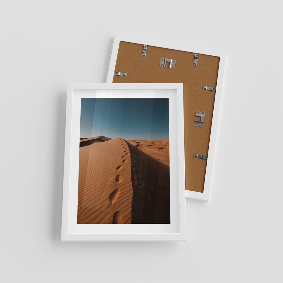 Plakat w ramie 30x40 - Piasek pustyni w ogniu - pustynia, piasek - rama biała
