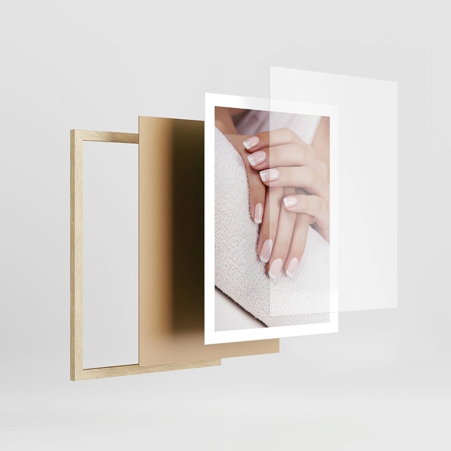 Plakat w ramie 50x70 - Piękno manicure - manicure, paznokcie - rama drewno
