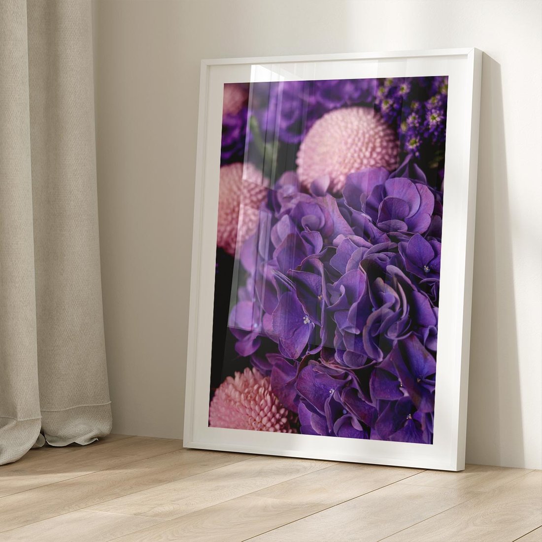 Plakat w ramie 30x40 - Fioletowa hortensja - kwiaty, hortensja - rama biała