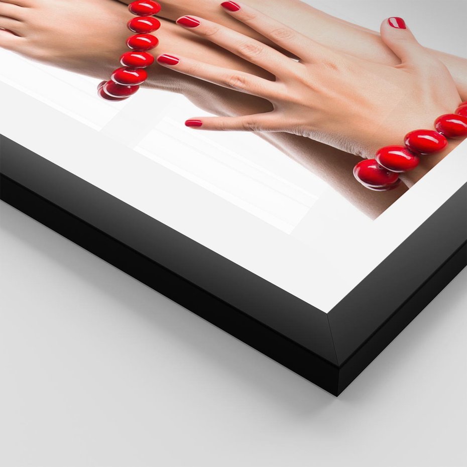 Plakat w ramie 30x40 - Manicure spa: piękno i relaks - manicure, spa - rama czarna