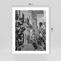 Plakat bez ramy 40x50 - Nadmorska Uliczka - czarno białe zdjecie, uliczka w nadmorskim mieście