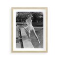 Plakat w ramie 40x50 - Retro Basen - retro zdjęcie, czarno białe - rama drewno