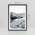 Plakat w ramie 50x70 - Biały Zimowy Pejzaż - góry w zimie, ośnieżone wysokie szczyty - rama czarna