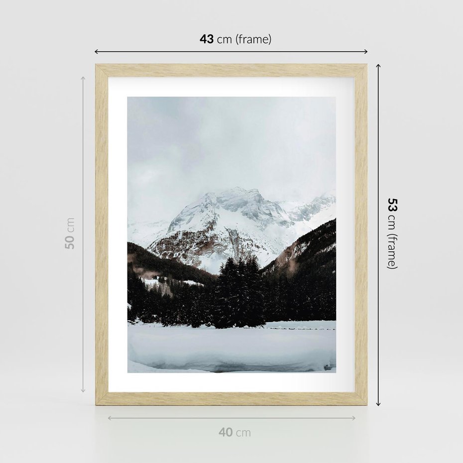 Plakat w ramie 40x50 - W Cieniu Śnieżnych Szczytów - górski krajobraz, zima - rama drewno