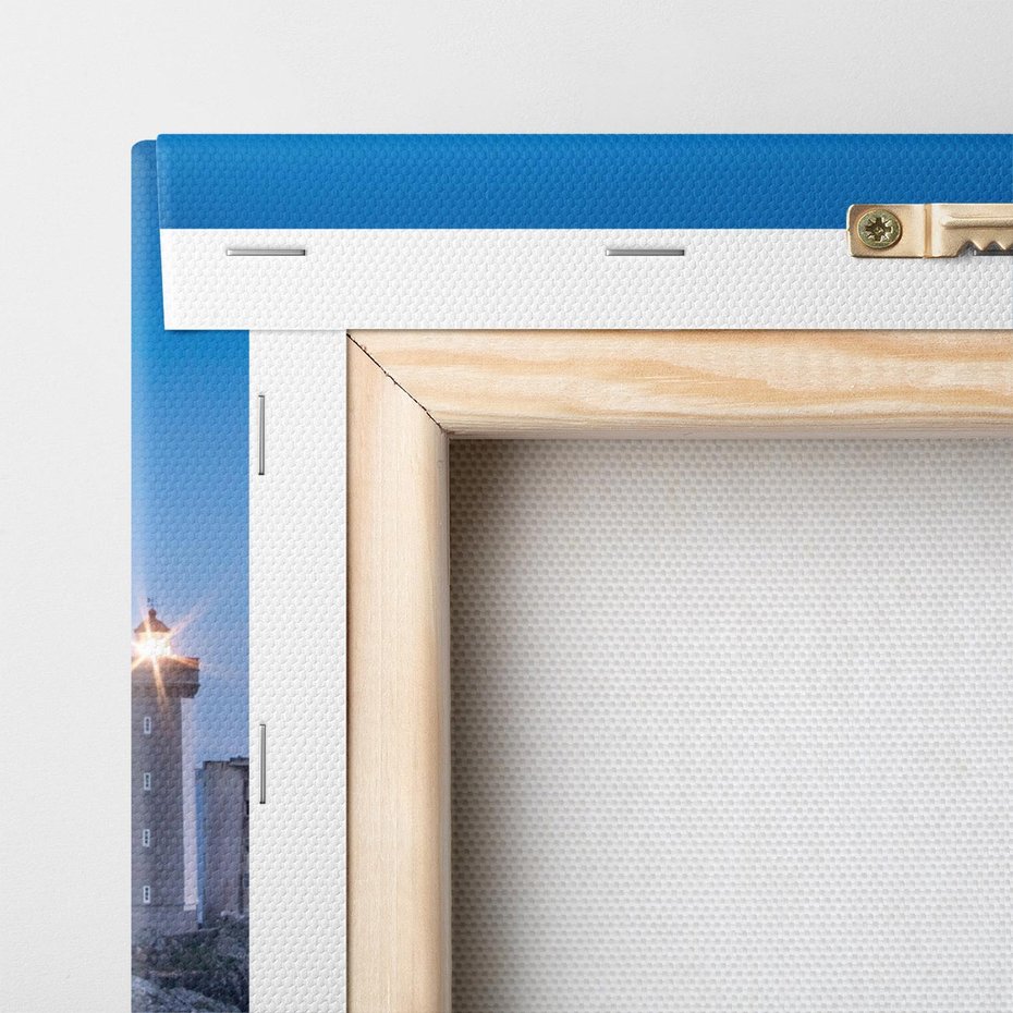 Obraz na płótnie 120x80 - Latarnia morska z balonami nad morzem - latarnia, morska