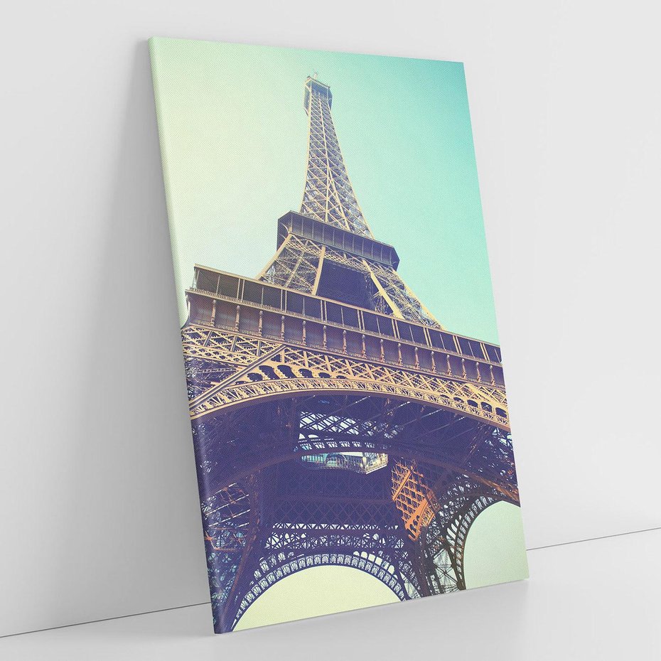 Obraz na płótnie 70x100 - Wieża Eiffla w czarno-białej odsłonie - Eiffla, Paryż