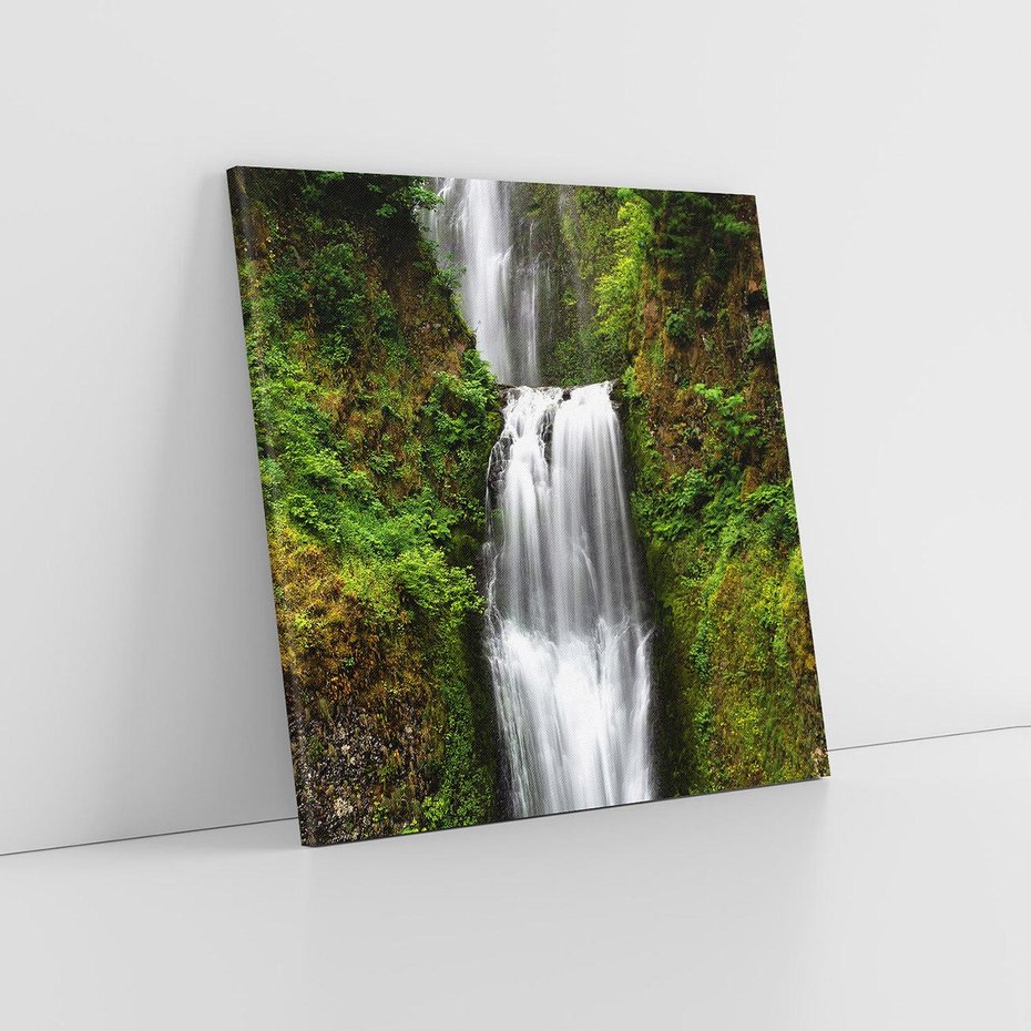 Obraz na płótnie 40x40 - Siła i Urok Natury - wodospad, las