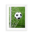 Plakat w ramie 40x50 - Namiętność Piłki i Gola - piłka nożna, gol - rama biała