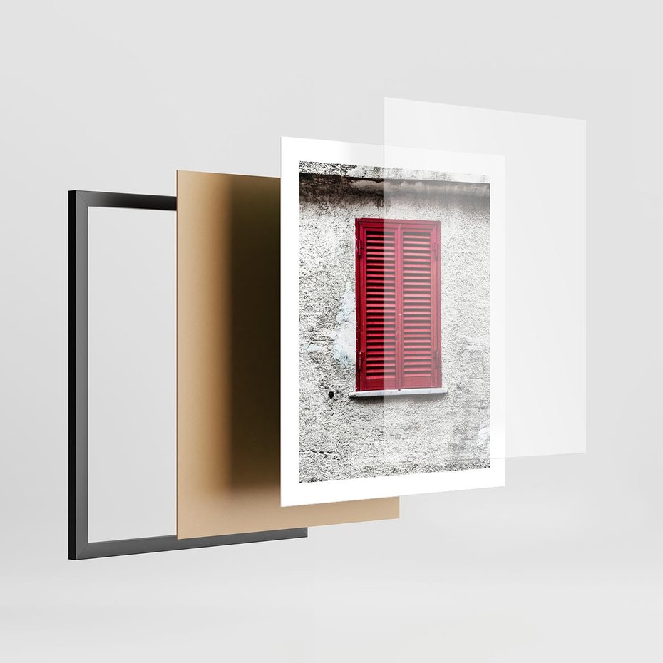 Plakat w ramie 40x50 - Okno z Czerwonymi Okiennicami - stare okno, kamienica - rama czarna