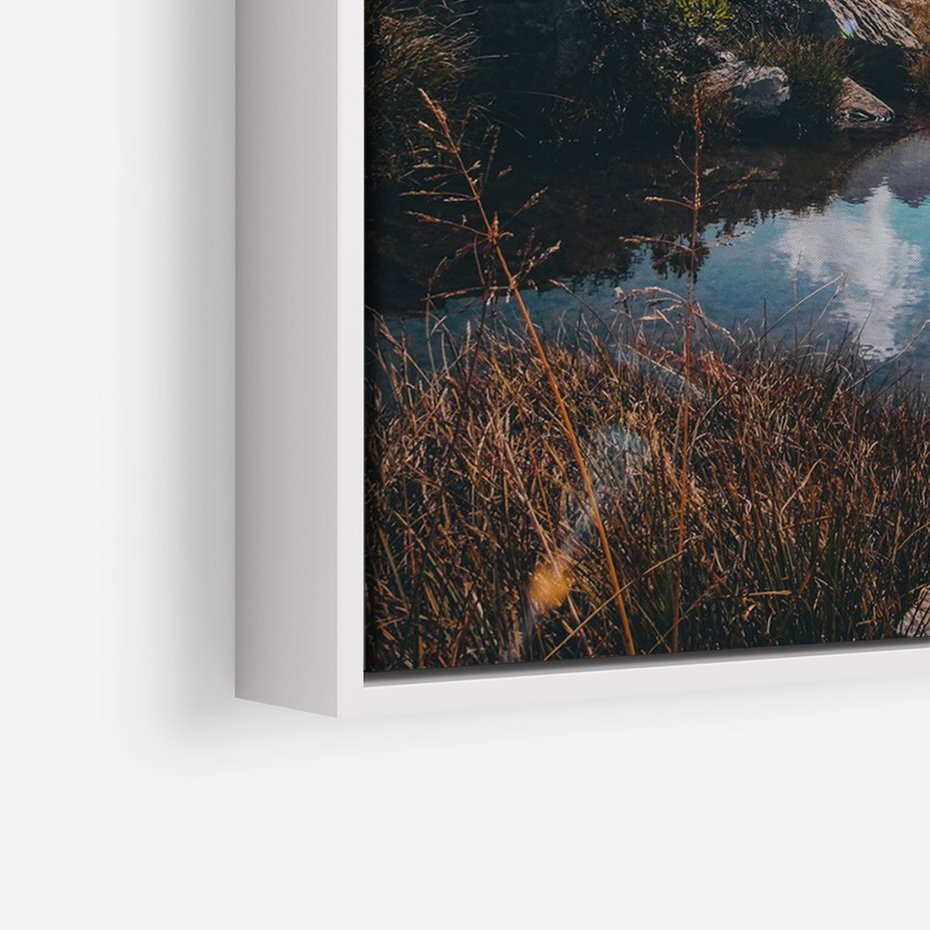 Obraz w ramie 50x70 - Inspirujący Pejzaż - ścieżka, górska - rama biała