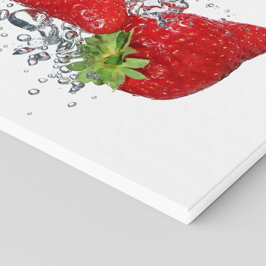 Obraz na płótnie 70x100 - Aromatyczne truskawki w pełnym rozkwicie - truskawki, owoce