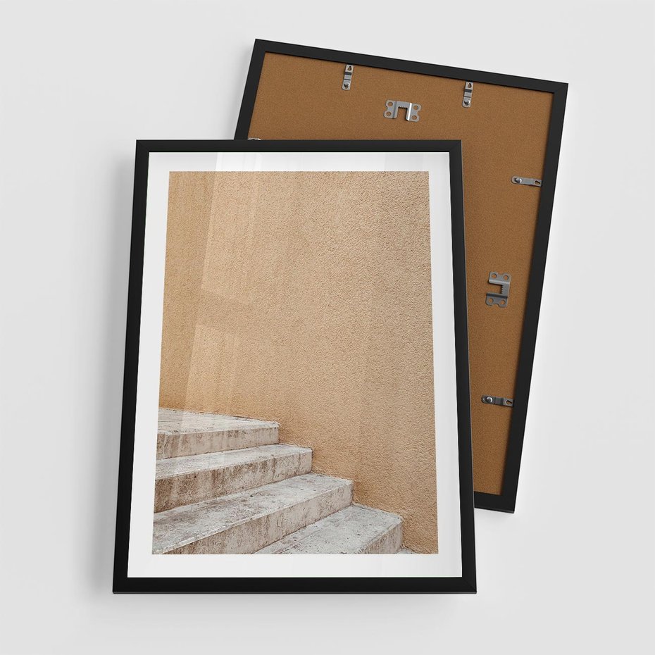 Plakat w ramie 50x70 - Schod w Beżu - schody, minimalizm - rama czarna