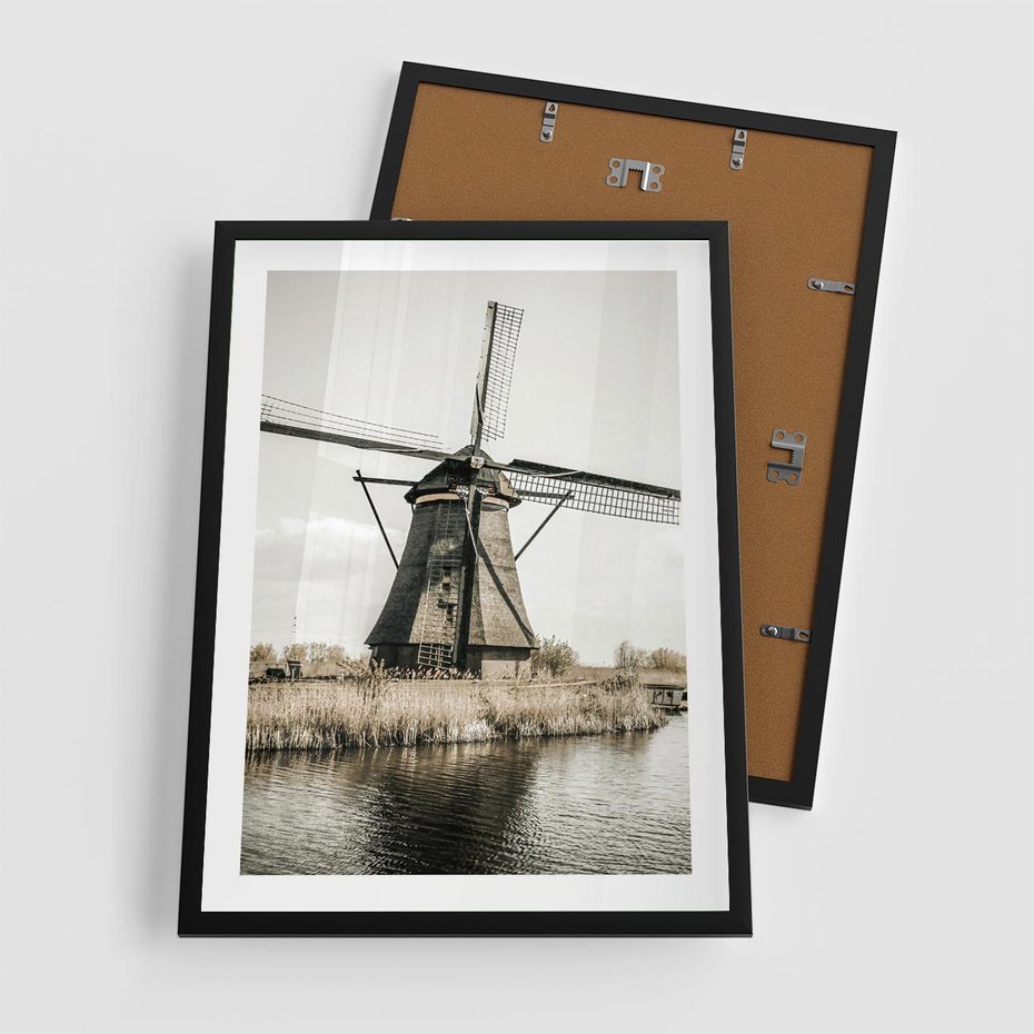 Plakat w ramie 50x70 - Holenderski Wiatrak w Sepii - holenderski wiatrak, młyn - rama czarna