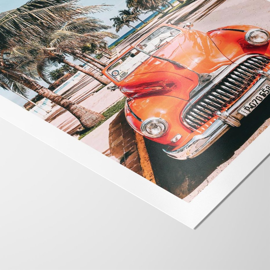 Plakat bez ramy 21x30 - Retro Przejażdżka - pomarańczowy retro samochód, kabriolet