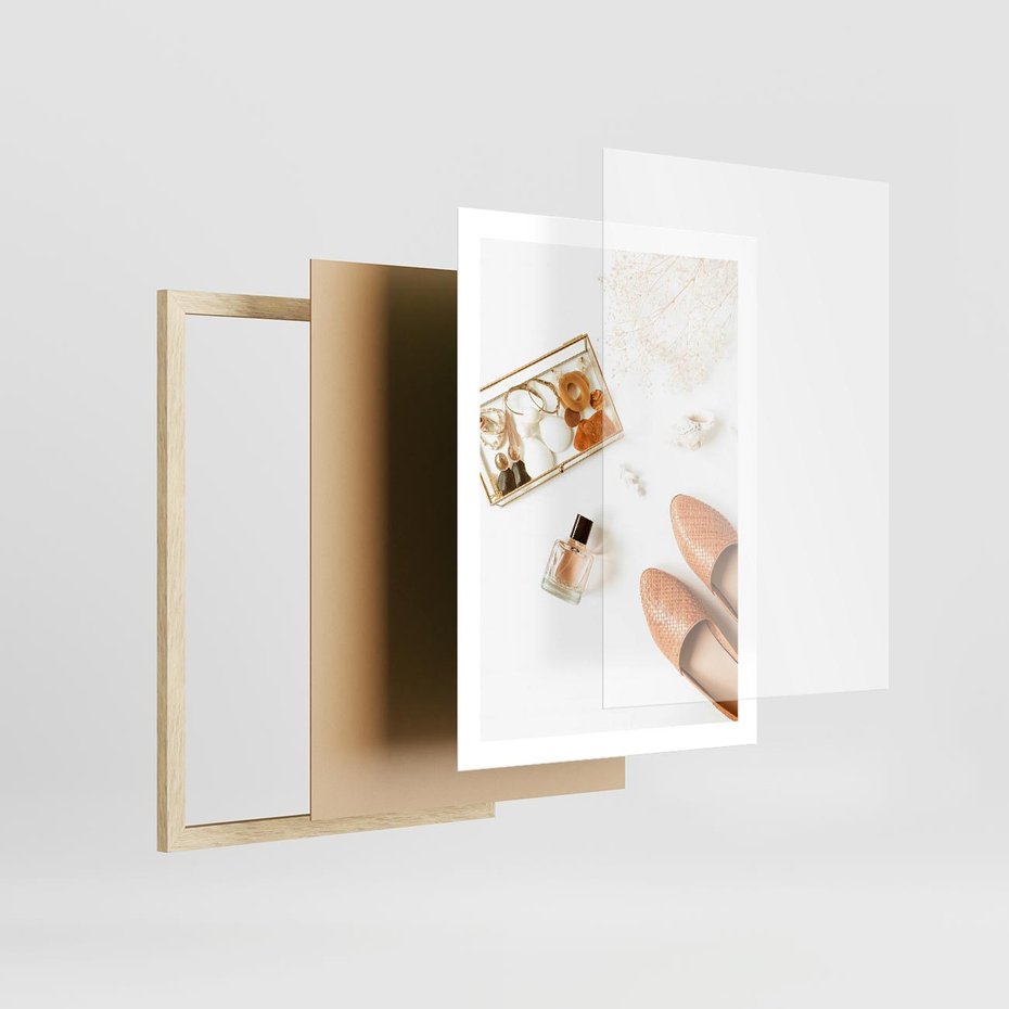 Plakat w ramie 50x70 - Elegancja w Szafie - modowa fotografia, buty - rama drewno