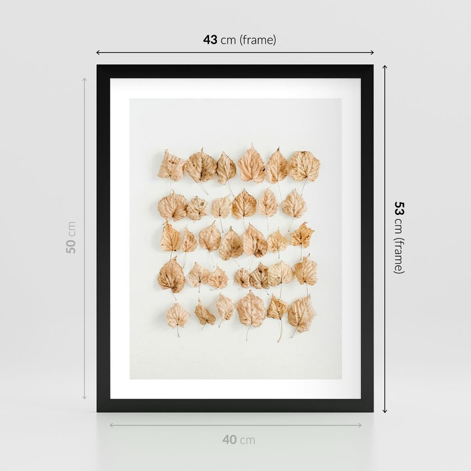 Plakat w ramie 40x50 - Liście Złotego Sezonu - kompozycja z suchych żółtych liści - rama czarna