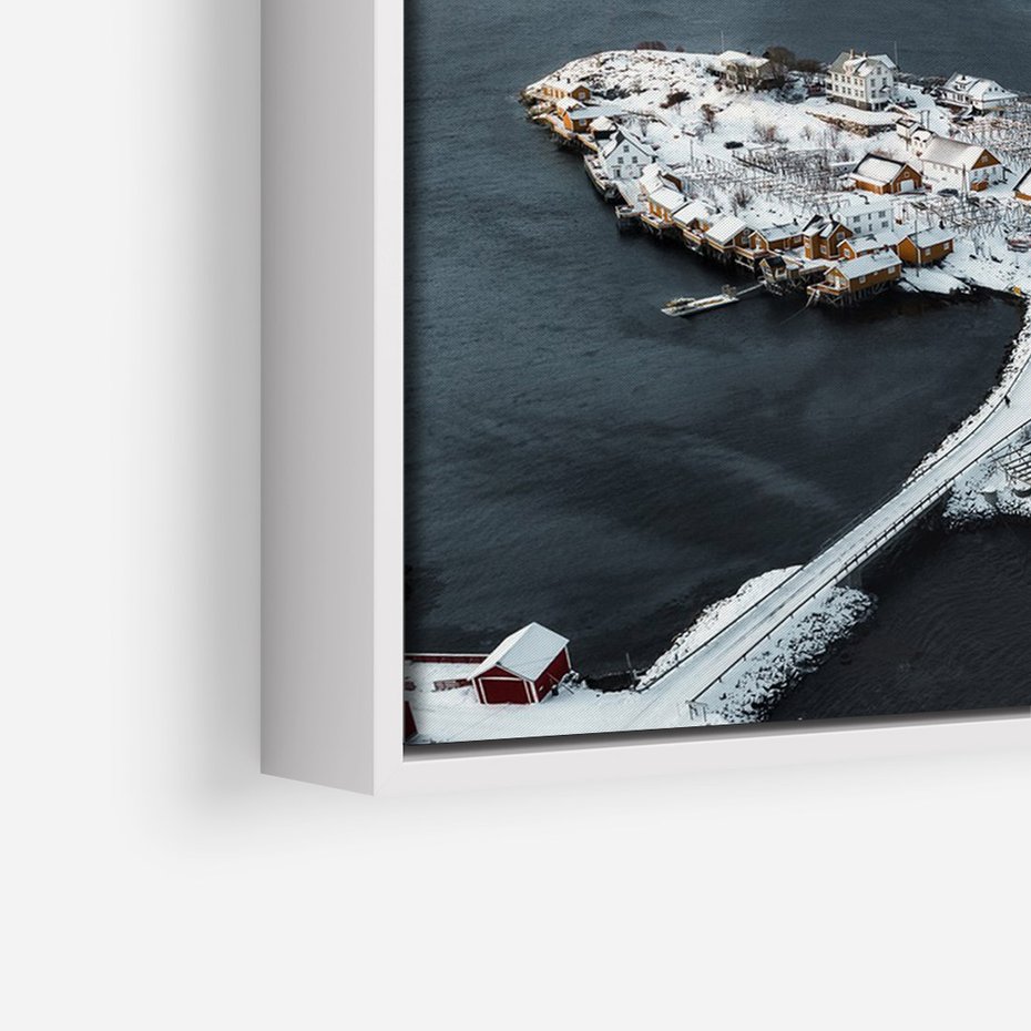 Obraz w ramie 50x70 - Ciepło i Urok Północy - skandynawskie, domki - rama biała