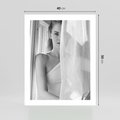 Plakat bez ramy 40x50 - Za Firanką - czarno białe zdjecie, piękny portret eterycznej kobiety