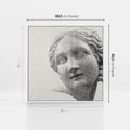 Obraz w ramie 80x80 - Szarość w Kamieniu - monochromatyczna marmurowa rzeźba, odcienie szarości - rama biała
