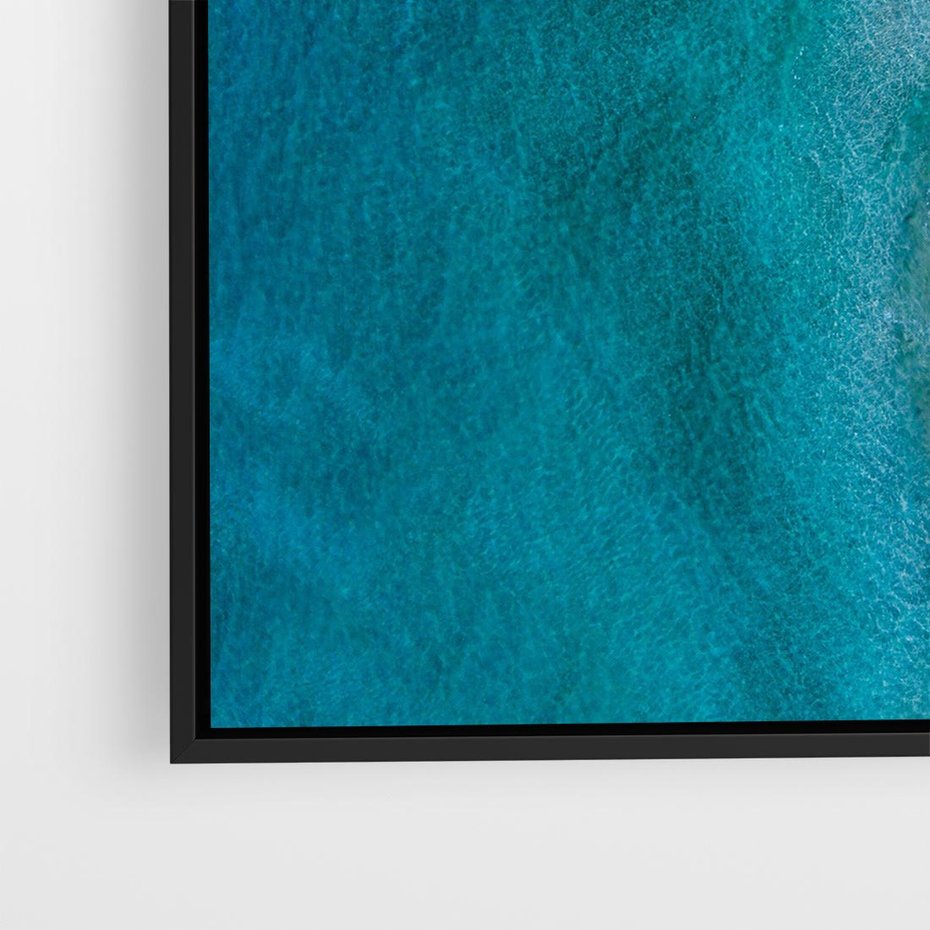 Obraz w ramie 50x50 - Spokój nad morzem - morze, plaża - rama czarna