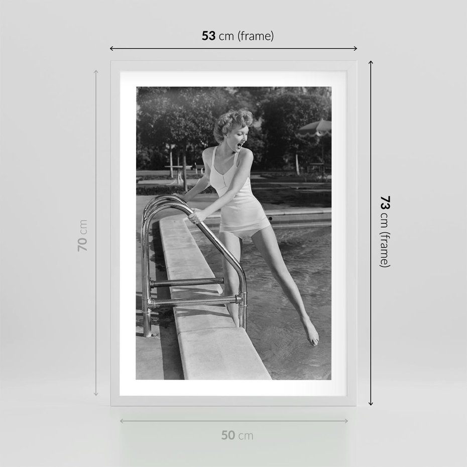 Plakat w ramie 50x70 - Retro Basen - retro zdjęcie, czarno białe - rama biała