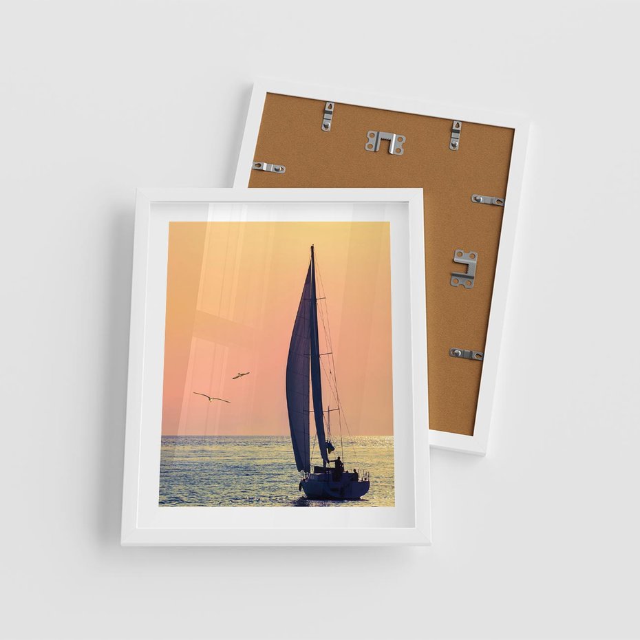 Plakat w ramie 40x50 - Żaglówka na Horyzoncie - żaglówka, jacht - rama biała