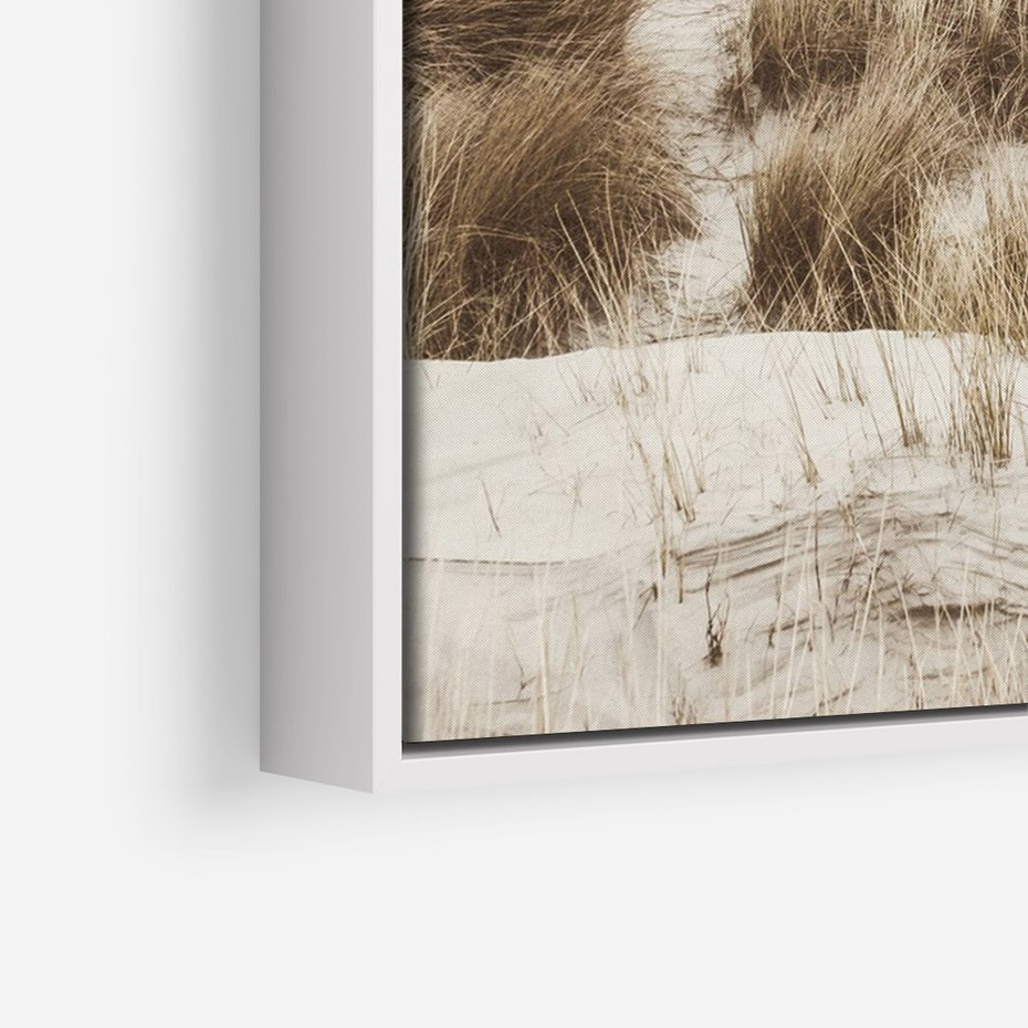Obraz w ramie 50x70 - Nadmorskie Wydmy - fotografia, kolory sepii - rama biała