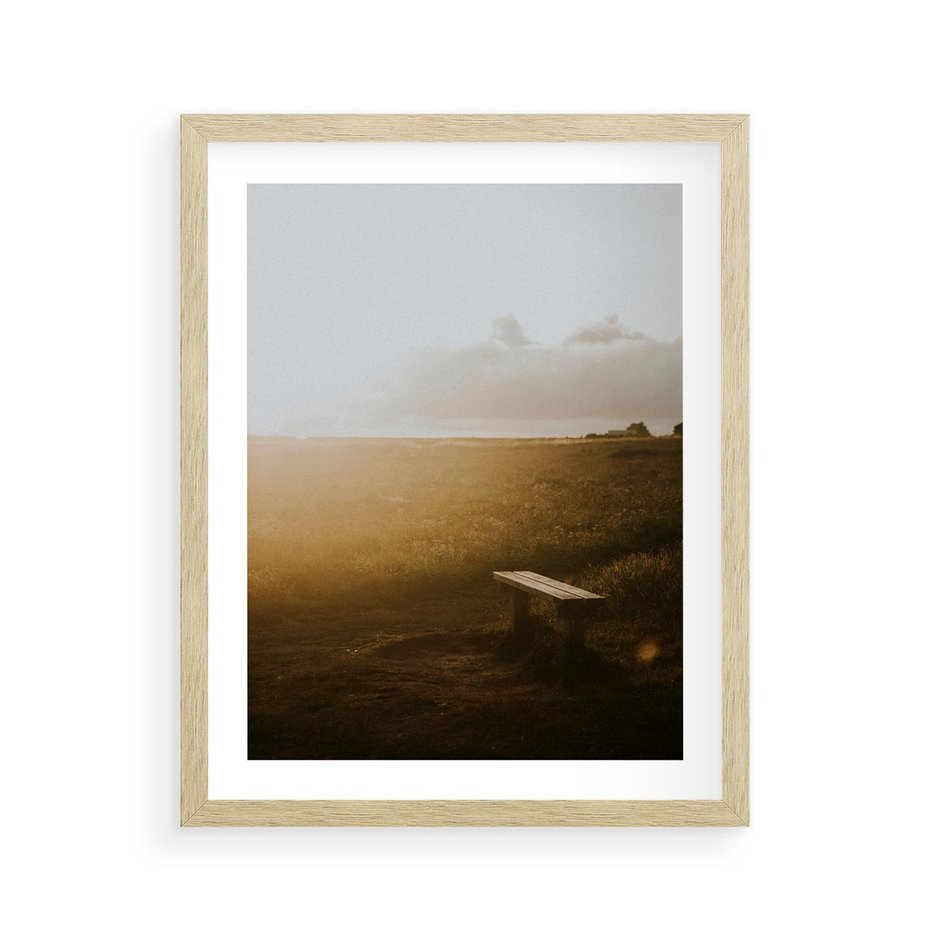 Plakat w ramie 40x50 - Mglisty zachód słońca na ławeczce - mgła, zachód - rama drewno