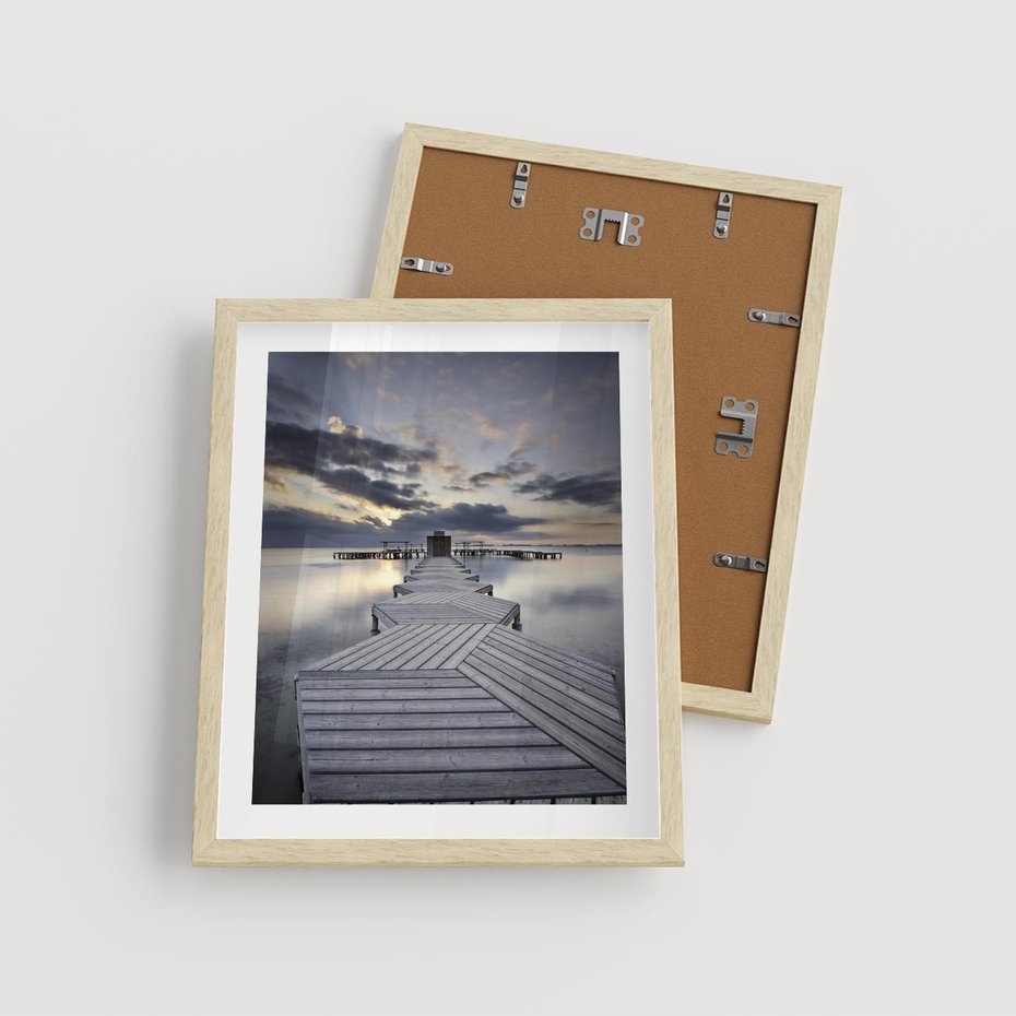 Plakat w ramie 40x50 - Spokój nad Jeziorem - pomost, jezioro - rama drewno