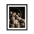 Plakat w ramie 40x50 - Orzechy Włoskie w Sepii - orzechy włoskie, fotografia retro - rama czarna