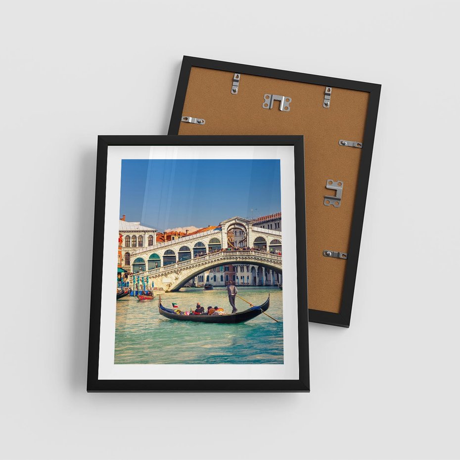 Plakat w ramie 40x50 - Romantyczna przejażdżka gondolą w Wenecji - Wenecja, gondola - rama czarna