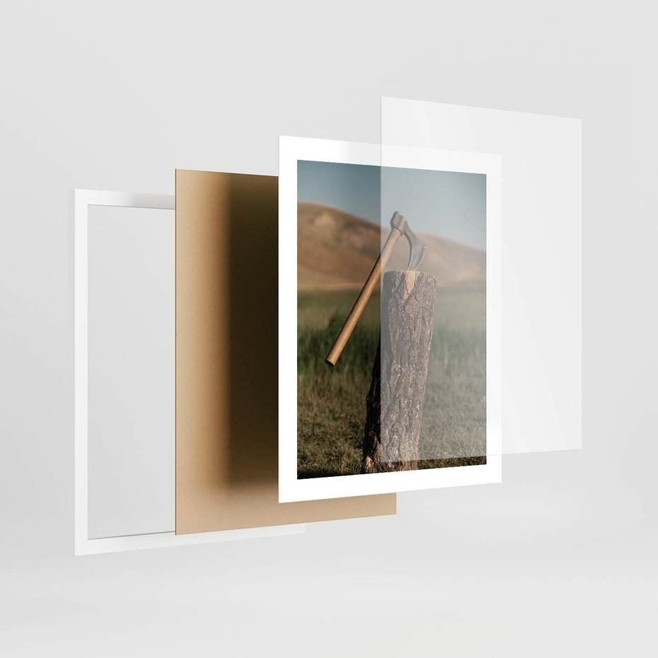 Plakat w ramie 40x50 - Lasowa siła w drewnie - las, siekiera - rama biała