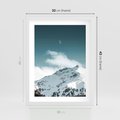 Plakat w ramie 30x40 - Nocna Magia w Górach - fotografia, śnieg - rama biała