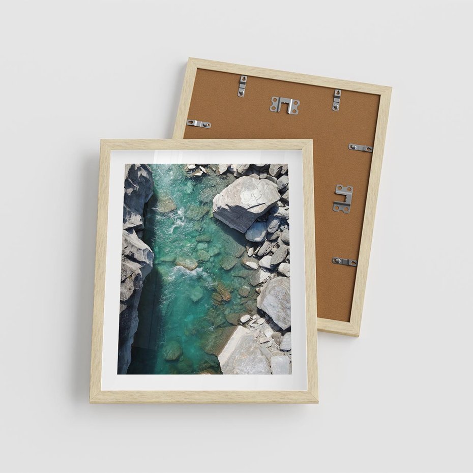 Plakat w ramie 40x50 - Spotkanie natury i siły - rzeka, skały - rama drewno