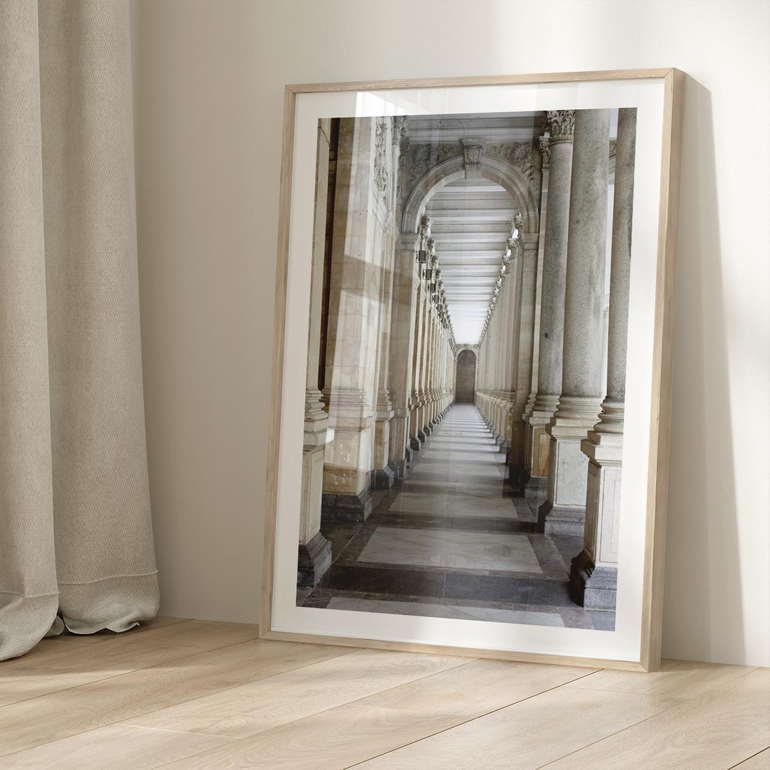 Plakat w ramie 30x40 - Uroki Kolumn - kolumny, architektura - rama drewno