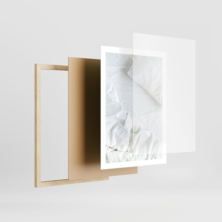 Plakat w ramie 50x70 - Sztuka i Komfort - pościel, biała kołdra poduszka - rama drewno