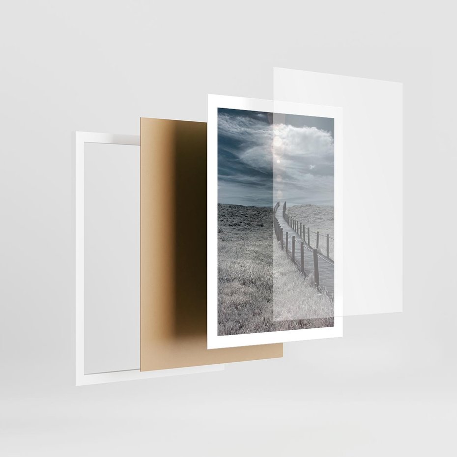 Plakat w ramie 50x70 - Burzowy pomost na plaży - plaża, pomost - rama biała