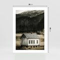 Plakat bez ramy 30x40 - Ciepło i Urok Górskiego Domku - domek w górach, sepia