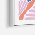 Obraz w ramie 70x100 - Opowieść Ognistych Rytów - nowoczesny kobiecy akt, graficzne kształty - rama biała