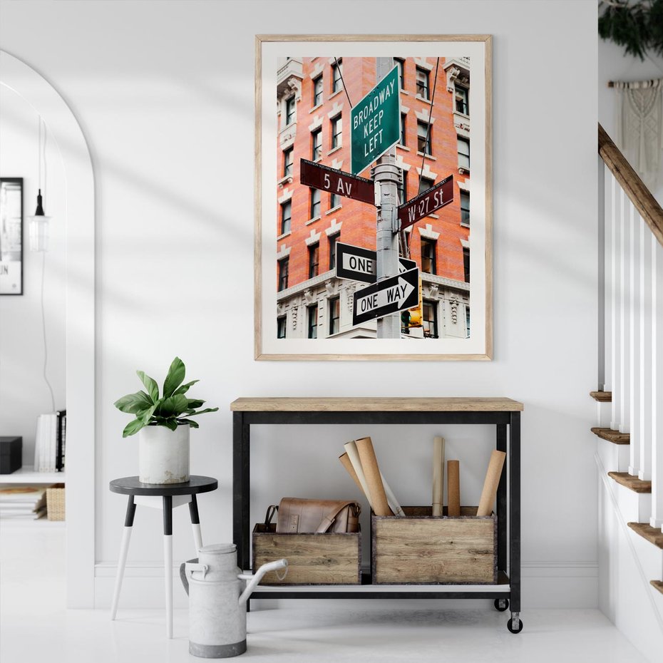Plakat w ramie 30x40 - Namiastka wielkiego miasta - Nowy Jork, drogowskaz - rama drewno
