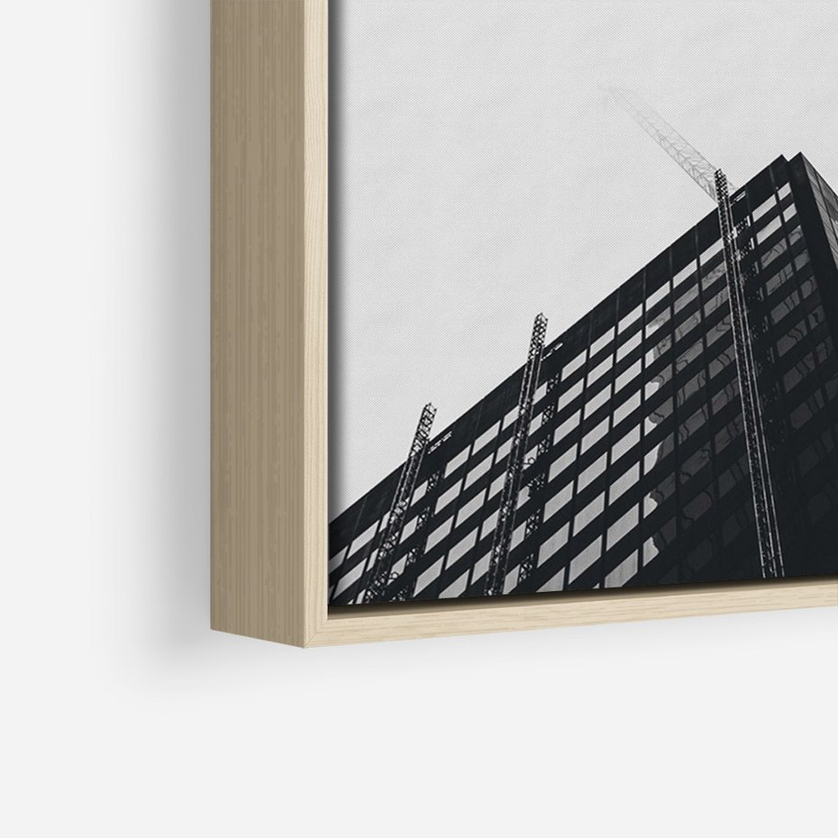 Obraz w ramie 80x120 - Nowoczesna Dynamika - perspektywa, wieżowce - rama drewno