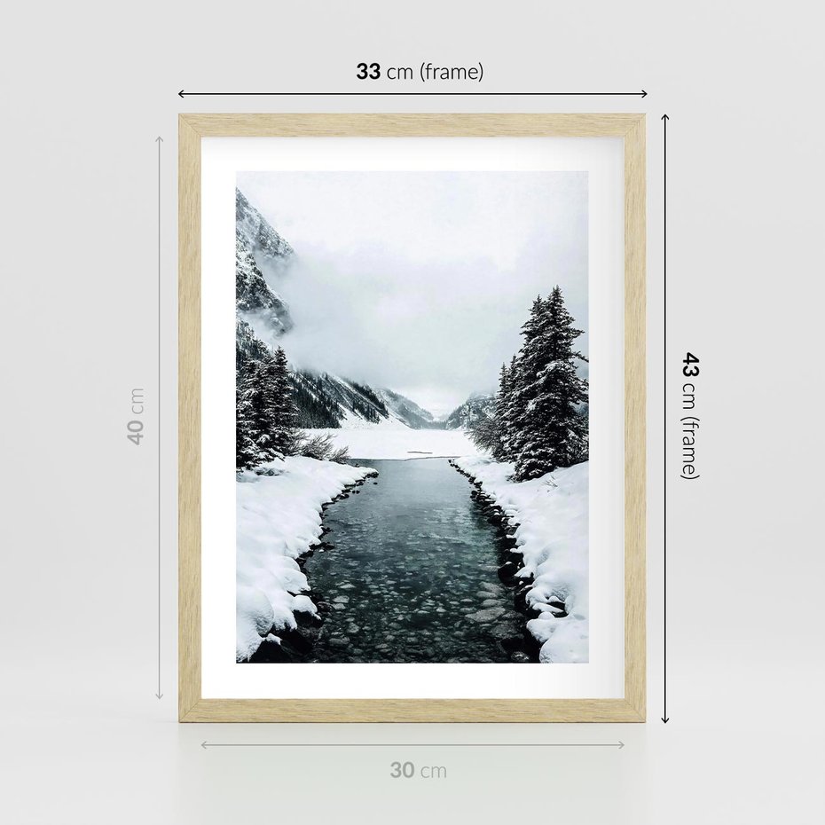 Plakat w ramie 30x40 - Zimowa Przyroda: Rzeka, Góry i Śnieg - zima, rzeka - rama drewno