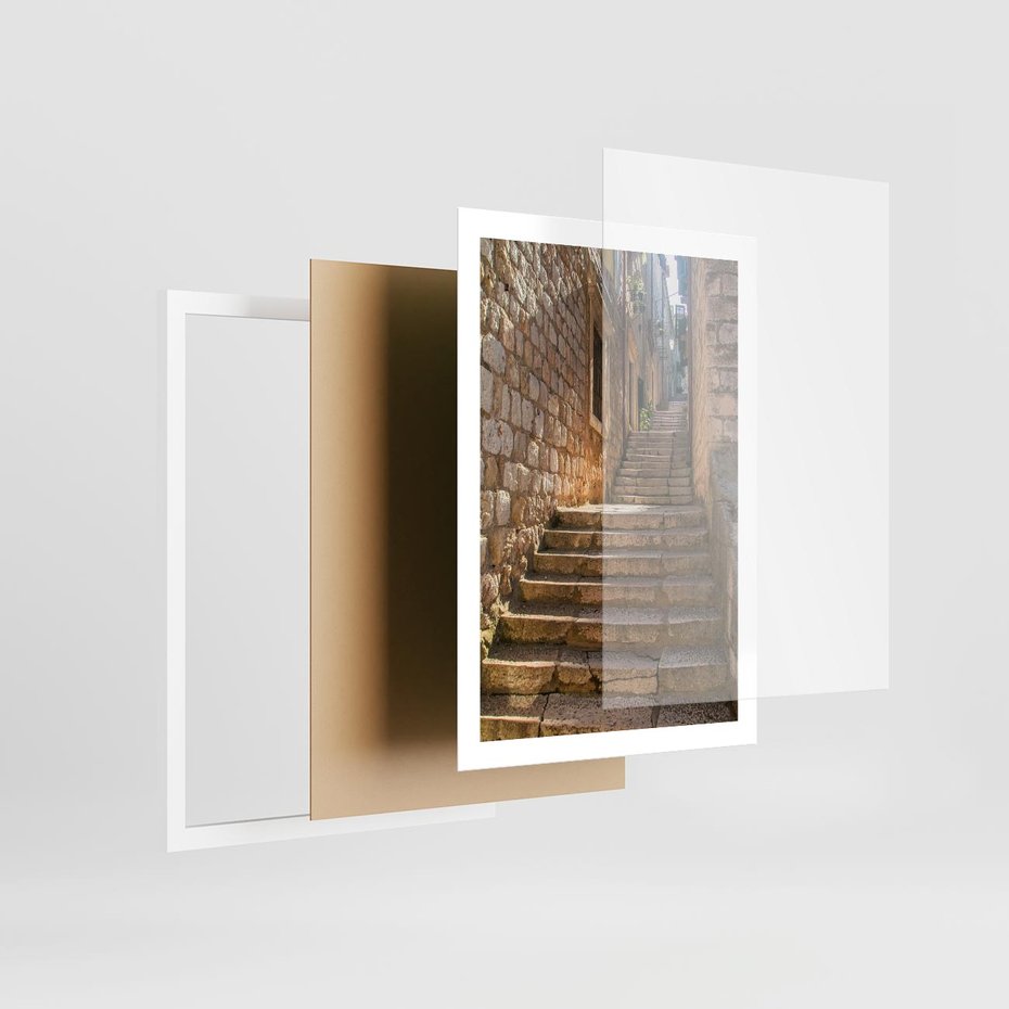 Plakat w ramie 50x70 - Uliczka: perspektywa miejskiego krajobrazu - uliczka, perspektywa - rama biała