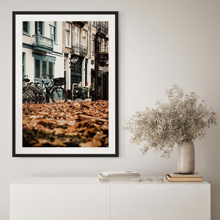 Plakat bez ramy 21x30 - Rowery w Mieście pełnym Liści - rower, miasto