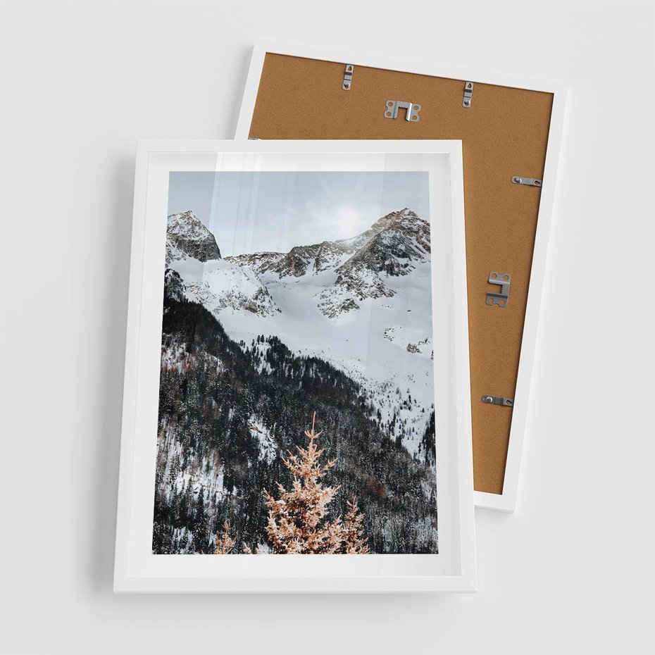 Plakat w ramie 50x70 - Górski Raj - góry, śnieg - rama biała