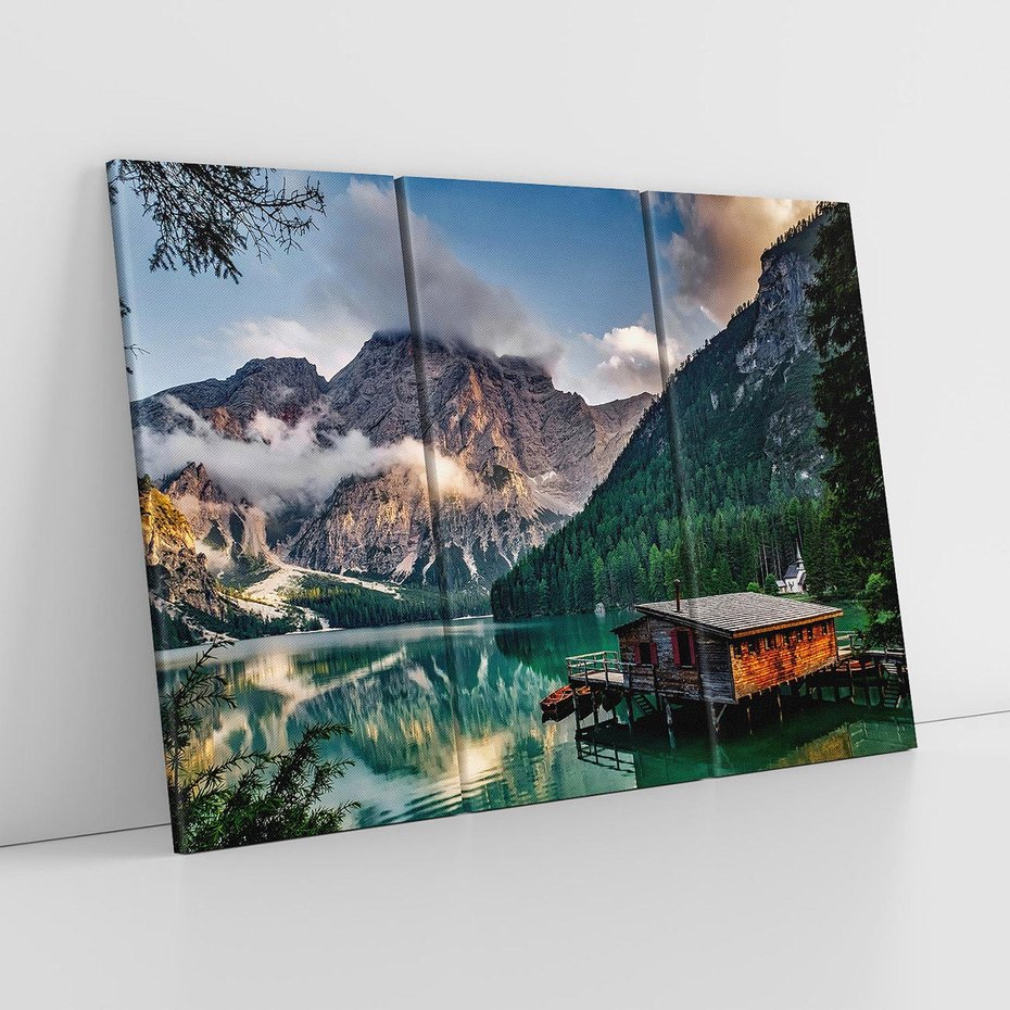 Obraz na płótnie 120x80 - Górska idylla: Domek nad strumykiem - góry, domek