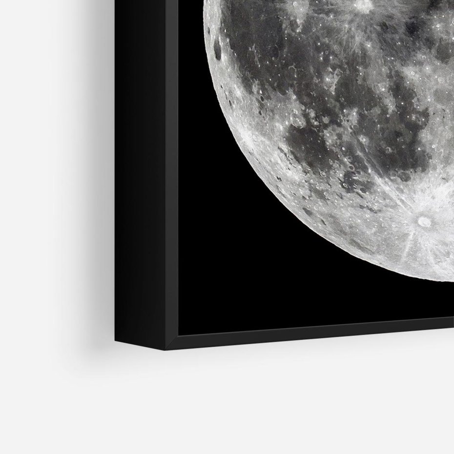 Obraz w ramie 50x50 - Księżycowa Aura - zdjęcie, ogromny księżyc na czarnym tle - rama czarna