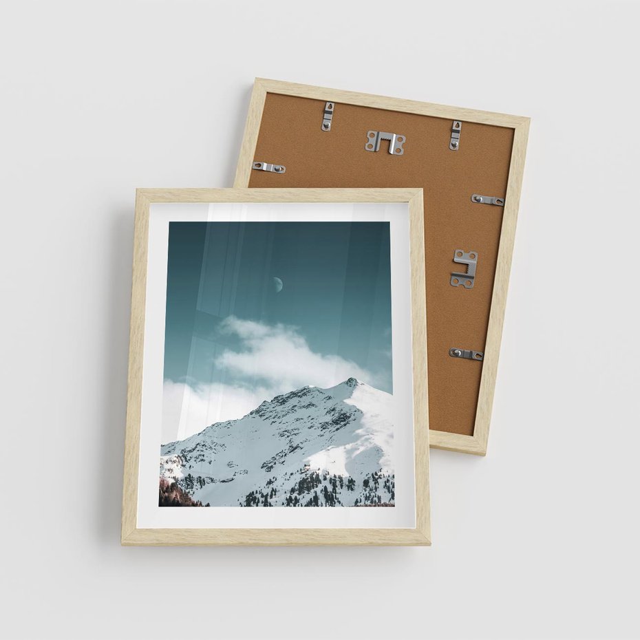 Plakat w ramie 40x50 - Nocna Magia w Górach - fotografia, śnieg - rama drewno
