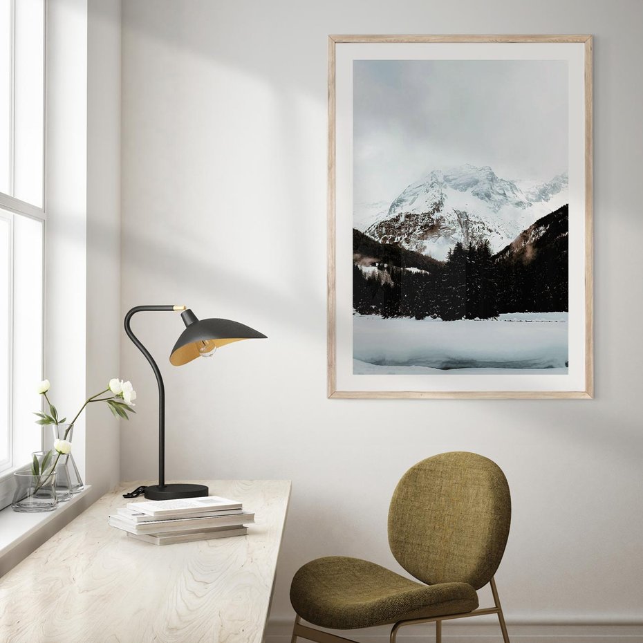 Plakat w ramie 50x70 - W Cieniu Śnieżnych Szczytów - górski krajobraz, zima - rama drewno