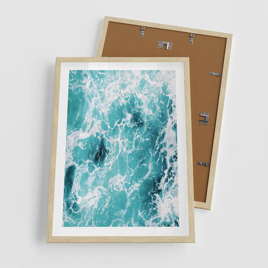 Plakat w ramie 50x70 - Wzburzony Ocean: Widok Z Góry - wzburzony ocean, błękitna woda - rama drewno